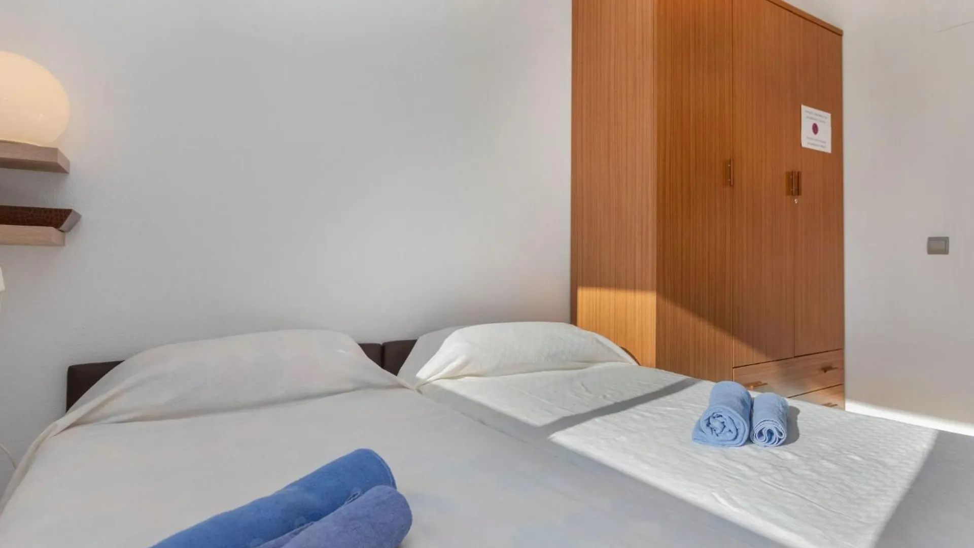 Apartment Tramontana-2 By Interhome Салоу